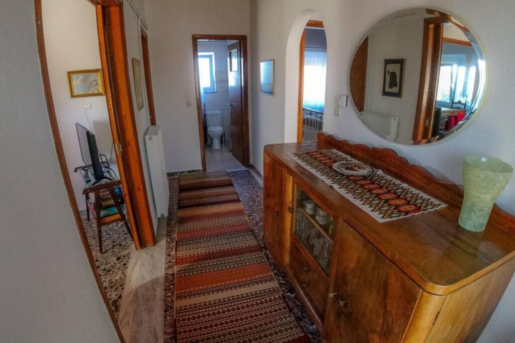 Breathtaking Lake View Cottage With A Fireplace Next To Ioannina City! Exterior photo